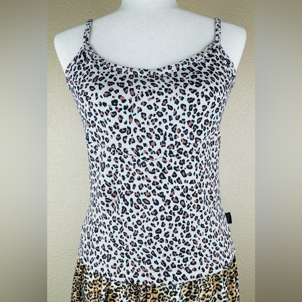 Hippies by Vanessa Palmer.Leopard print tank top.Size XL
SoftWear pants Size L
